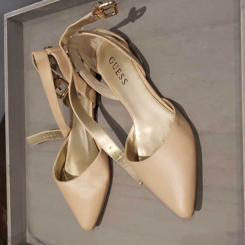 Guess Nude Pointy Toe Flats